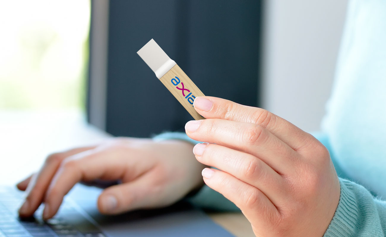 Carve - Dřevěný USB Flash Disk gallery thumbnail