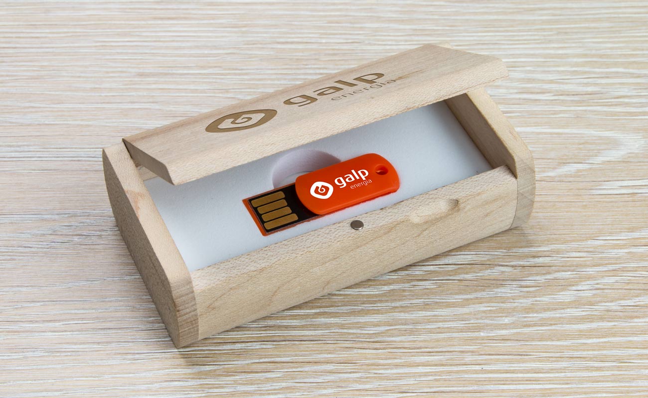 Clip - Propagační USB flash disky se svorkou gallery thumbnail