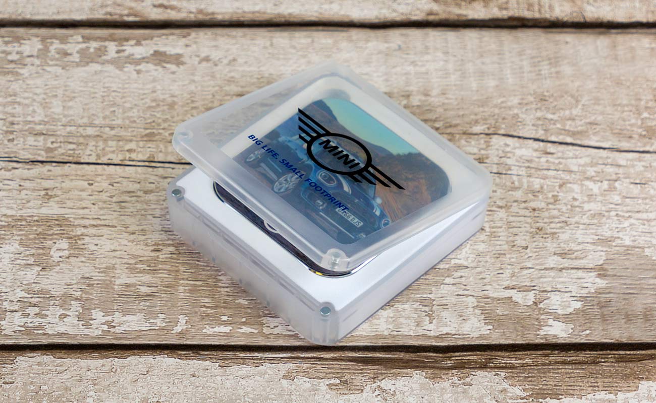 Edge - Vlastní bezdrátová nabíječka gallery thumbnail