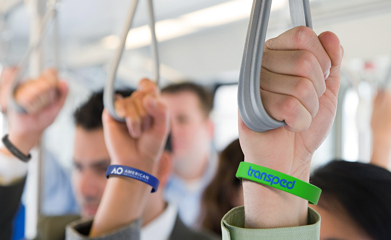 Revo - Reklamní Silikonové náramky Reklamní produkty gallery thumbnail