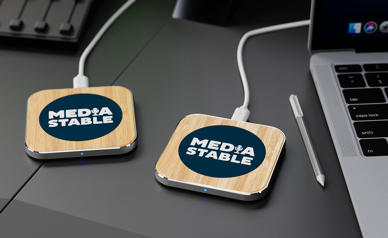 Savanna - Bezdrátová nabíječka z bambusu s vaším přizpůsobením gallery thumbnail