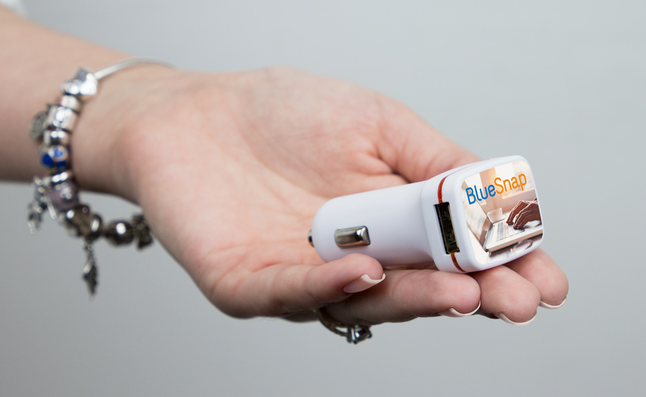 Vista - Nabíječka do auta se značkou gallery thumbnail