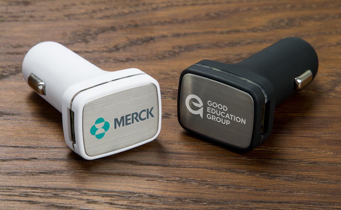 Zip - Nabíječka do auta s logem gallery thumbnail